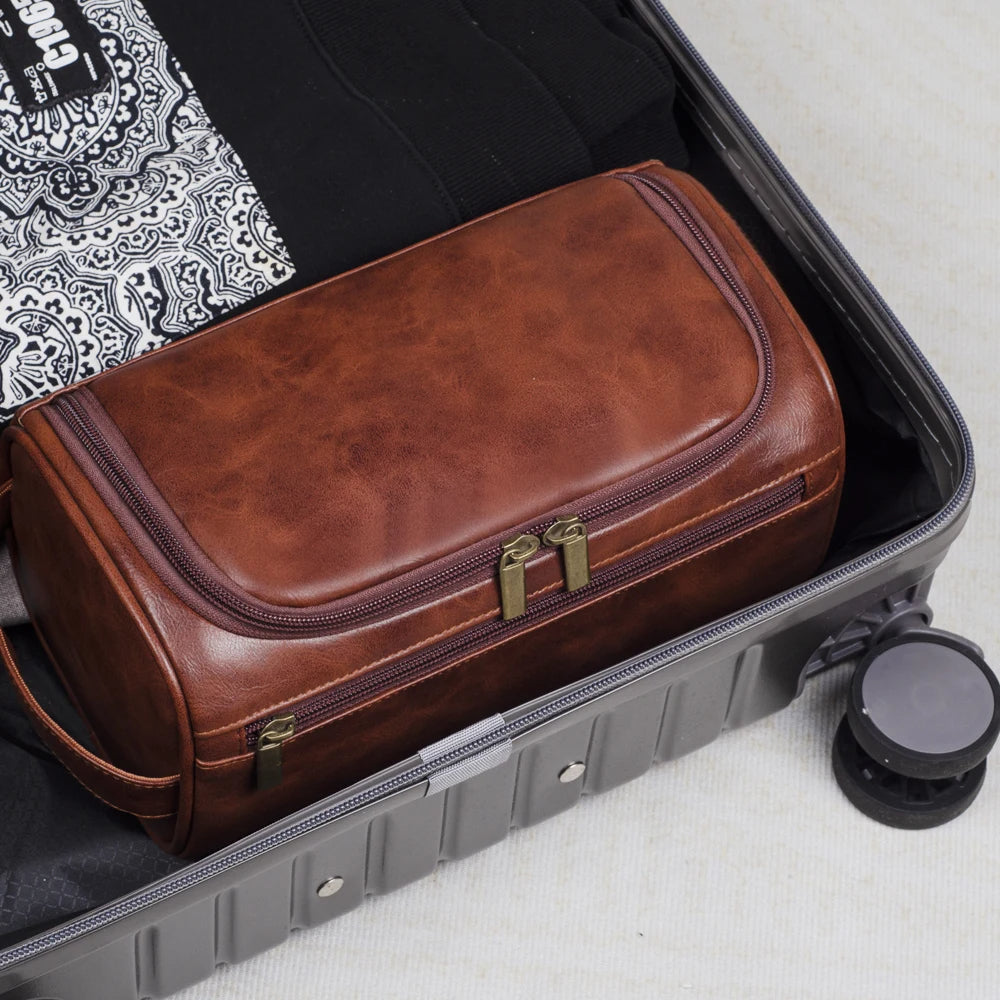 Premium leather toiletry bag for travelers | ventumra