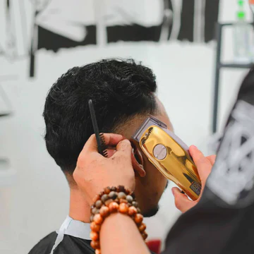 Professional Hair Clippers for Men Gold Set Gold Cordless Clippers | ventumra