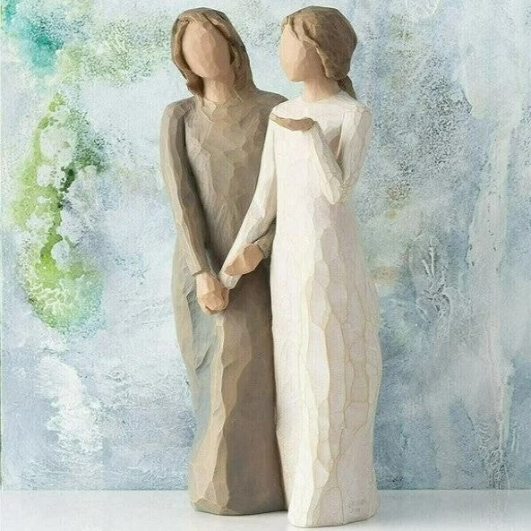 Resin Sculpture for Sisters & Friends | ventumra