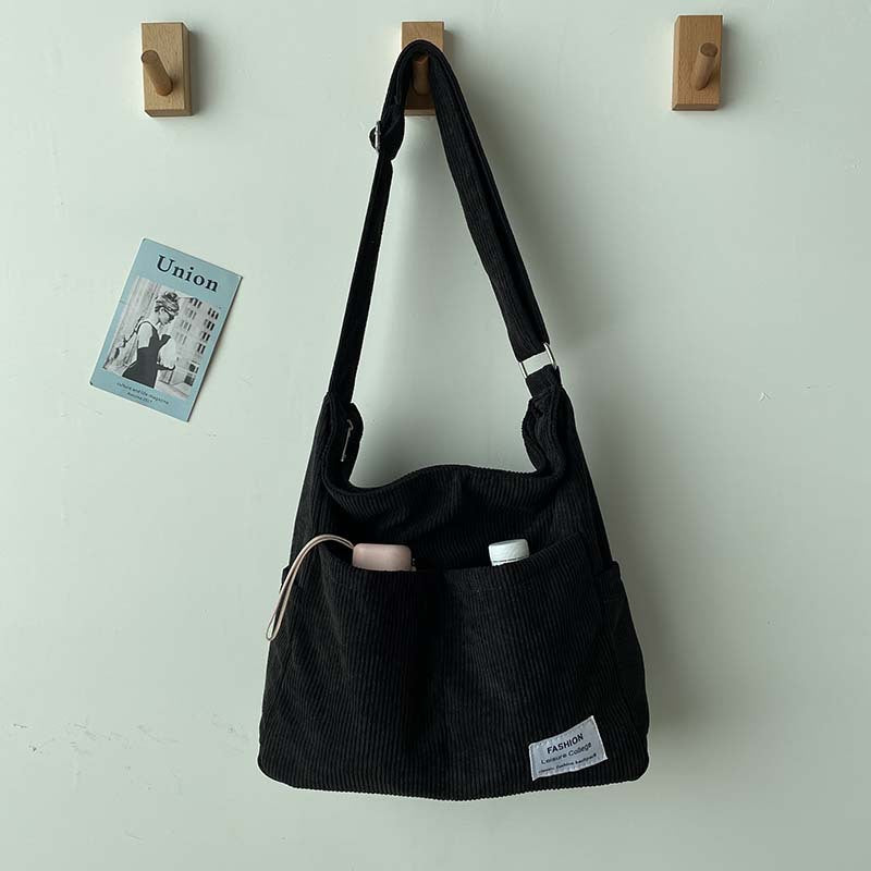 Snor Crossbody Bag – Silent and Durable Leather Strap Bag for Everyday Use | ventumra