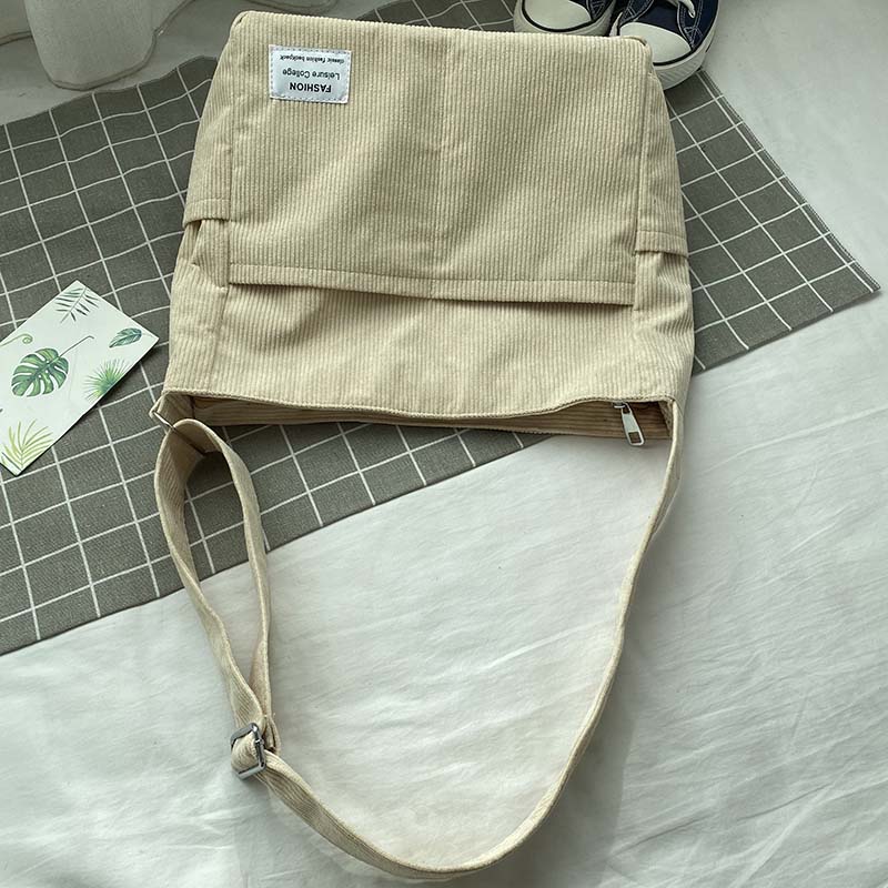Snor Crossbody Bag – Silent and Durable Leather Strap Bag for Everyday Use | ventumra