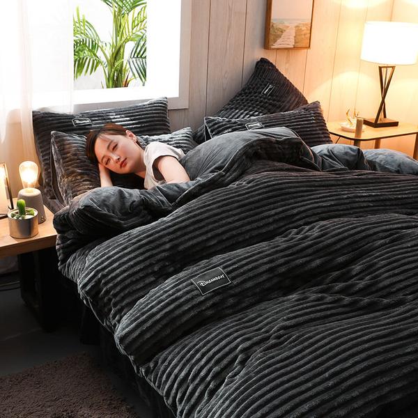 Thickened Corduroy Velvet Bedding Set | ventumra