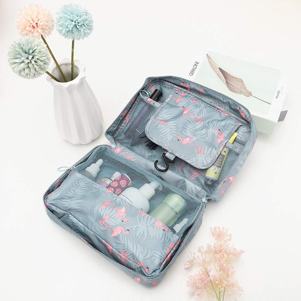 TravelEase Toiletry Bag Water-Resistant and Organized Travel | ventumra