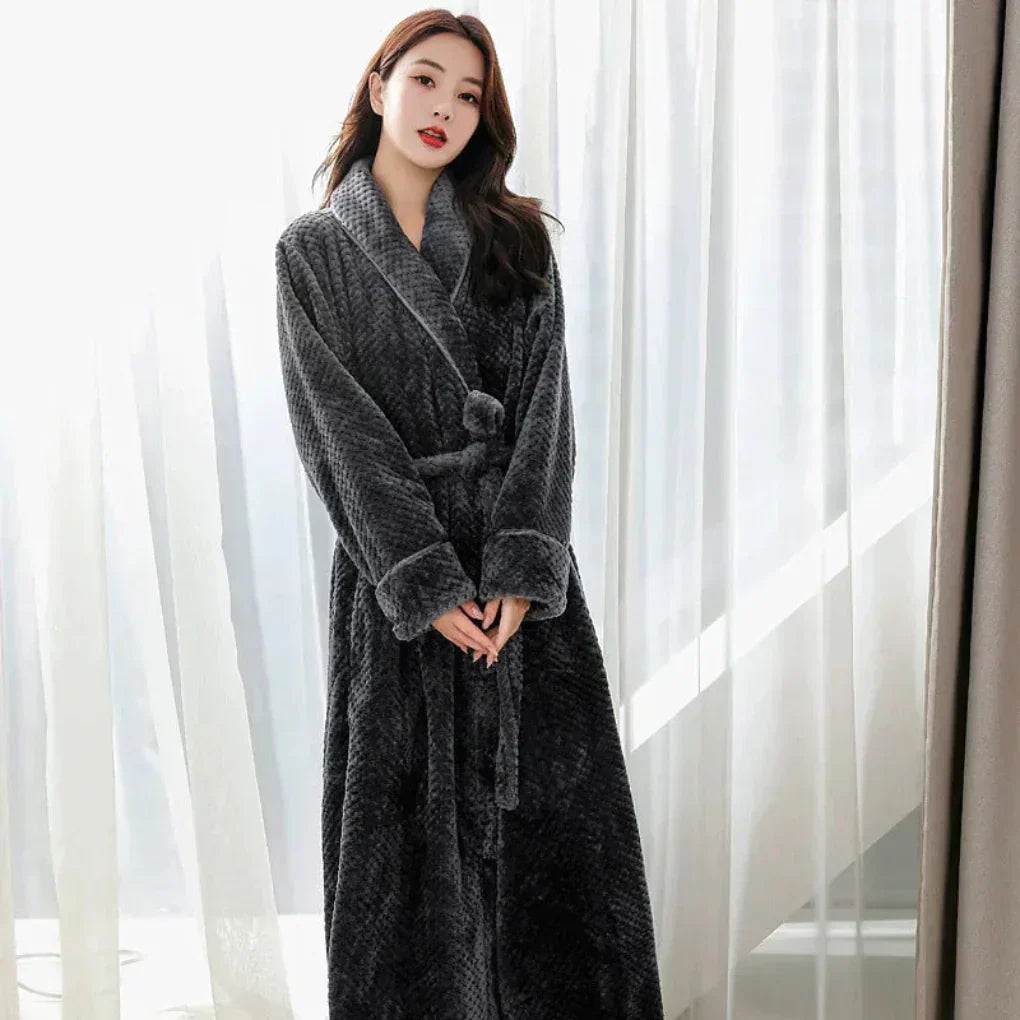 Cozy Plush Hooded Robe | ventumra