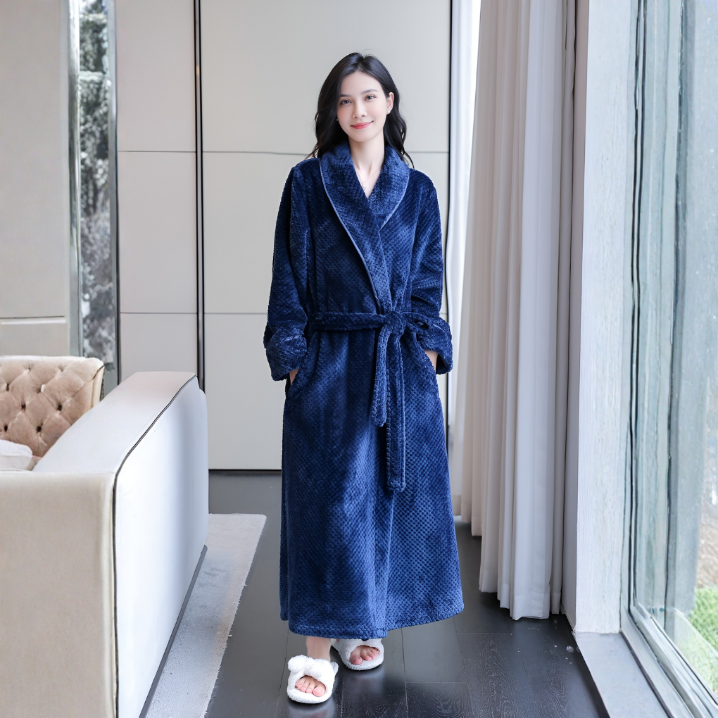 Cozy Plush Hooded Robe | ventumra