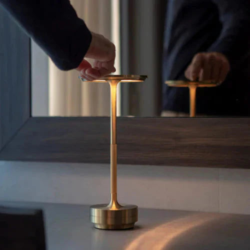 Wireless USB Rechargeable Design Table Lamp - GlowBeam | ventumra