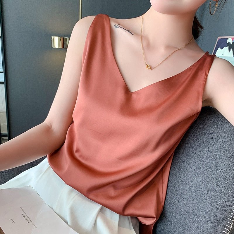 Luxurious V-Neck Silk Tank Top | ventumra