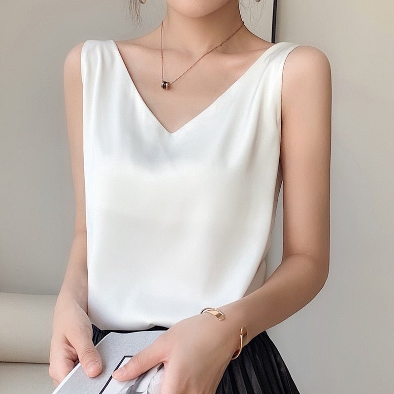 Luxurious V-Neck Silk Tank Top | ventumra